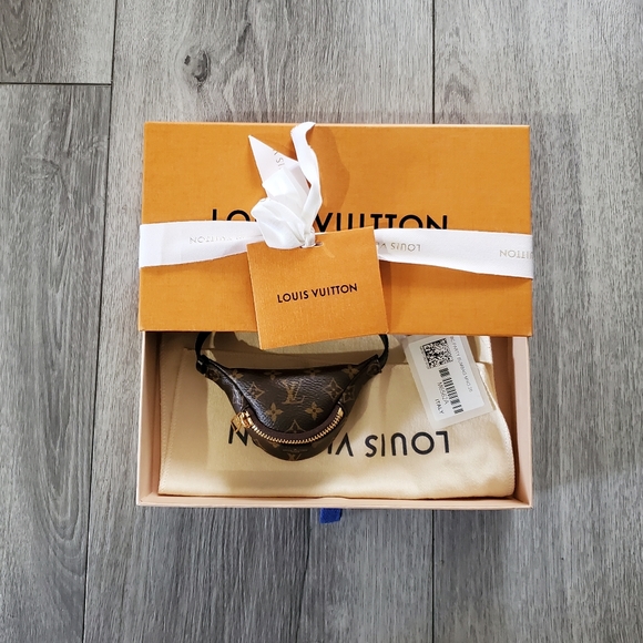 Louis Vuitton Monogram Mini Bumbag Party Bracelet NWT - Picture 2 of 16